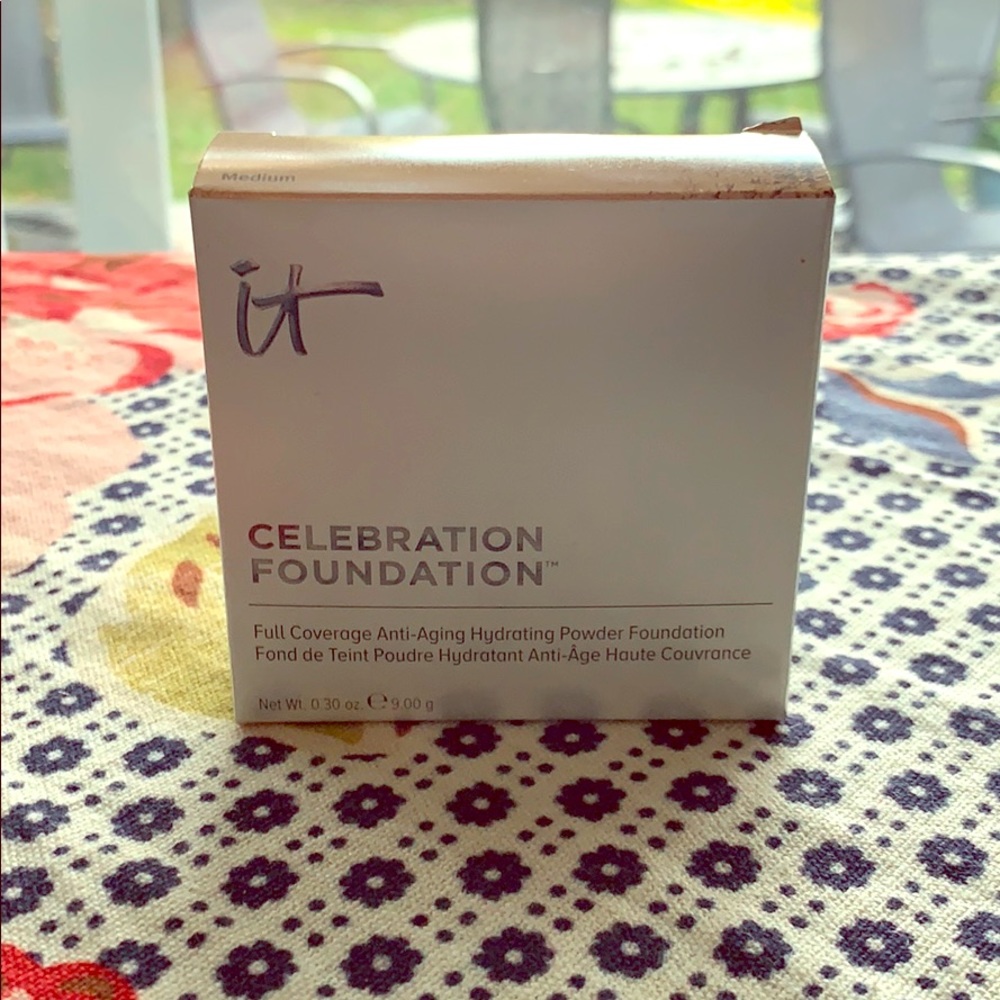 It cosmetics celebration foundation